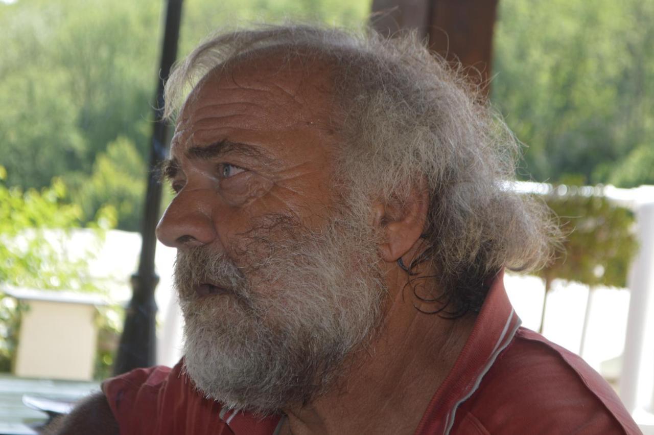 Bioagriturismo Tenuta Montenuovo Otel Calvera Dış mekan fotoğraf